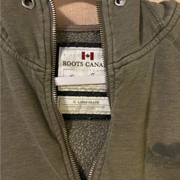 Beautiful green Roots zip up. Strings are missing from hood. Size L - Picture 2 of 2